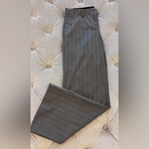 Express Design Studio Pinstripe Dress Pants – Size 8 – Gray Herringbone